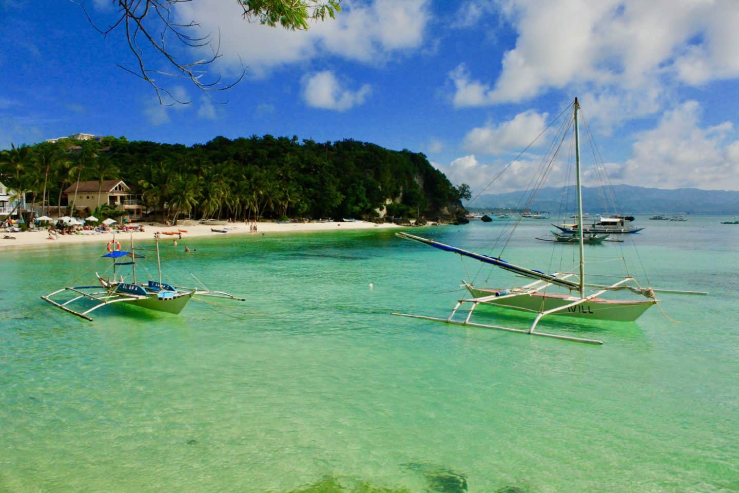 Diniwid Beach in Boracay