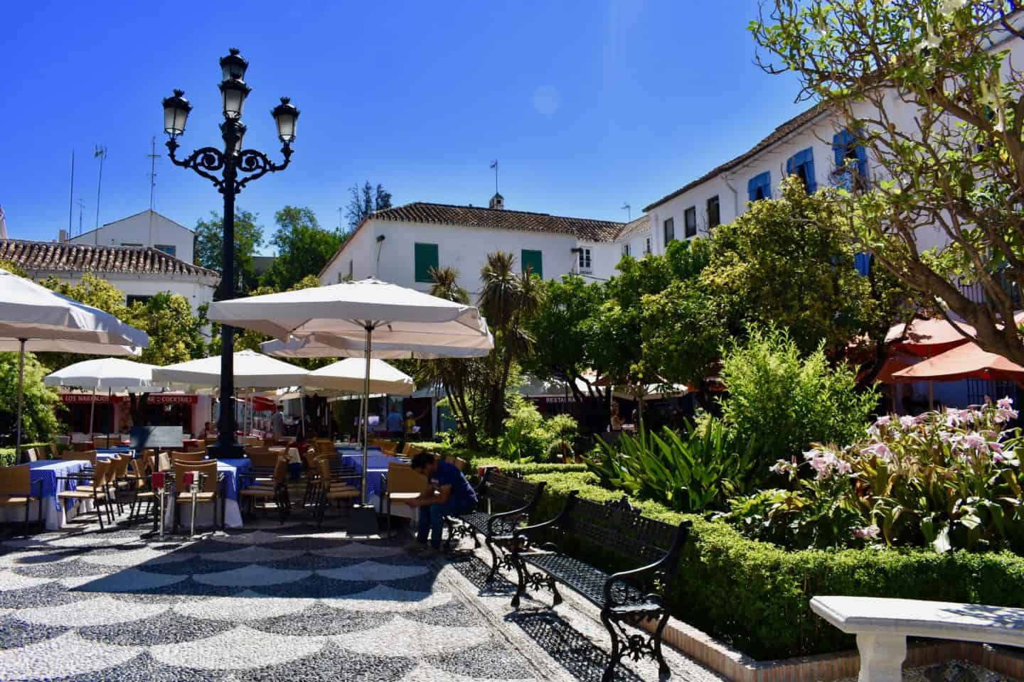 plaza de los naranjos, Marbella