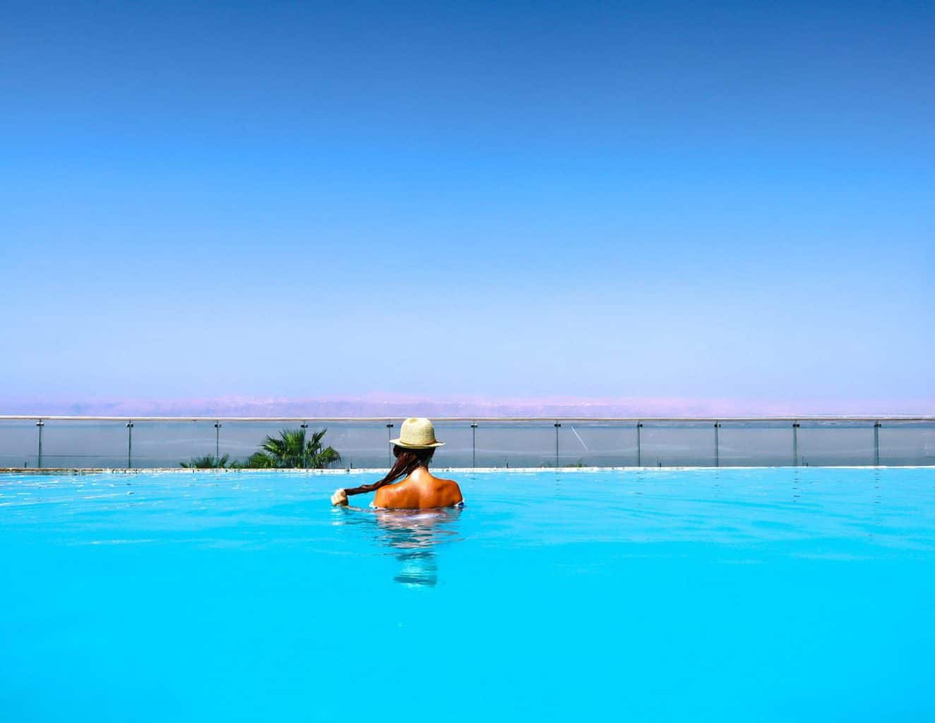where to stay in the Dead Sea