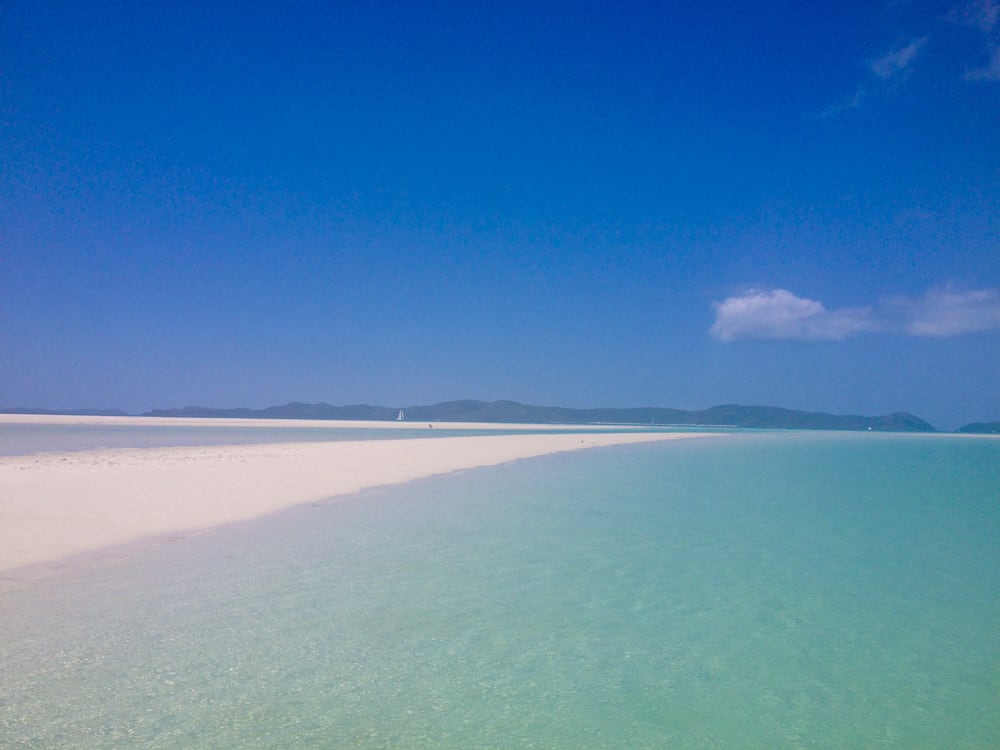 The stunning white sands of Whitehaven Beach in the Whitsundays