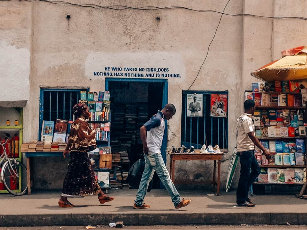 Customs and etiquette in Ghana