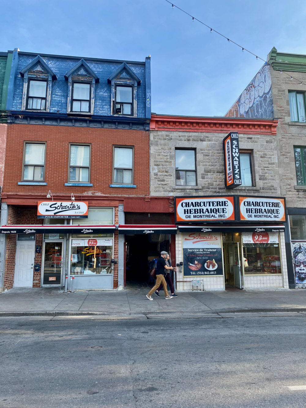 Schwartz's Deli on Saint Laurent Boulevard in Montréal