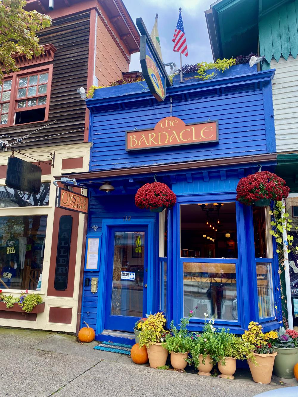 Cute stores in Bar Harbour, Maine