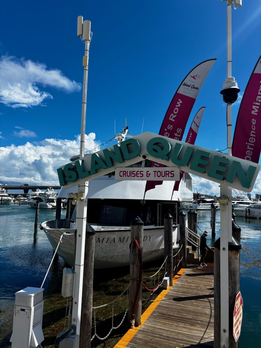 Island Cruises in Bayside, Miami
