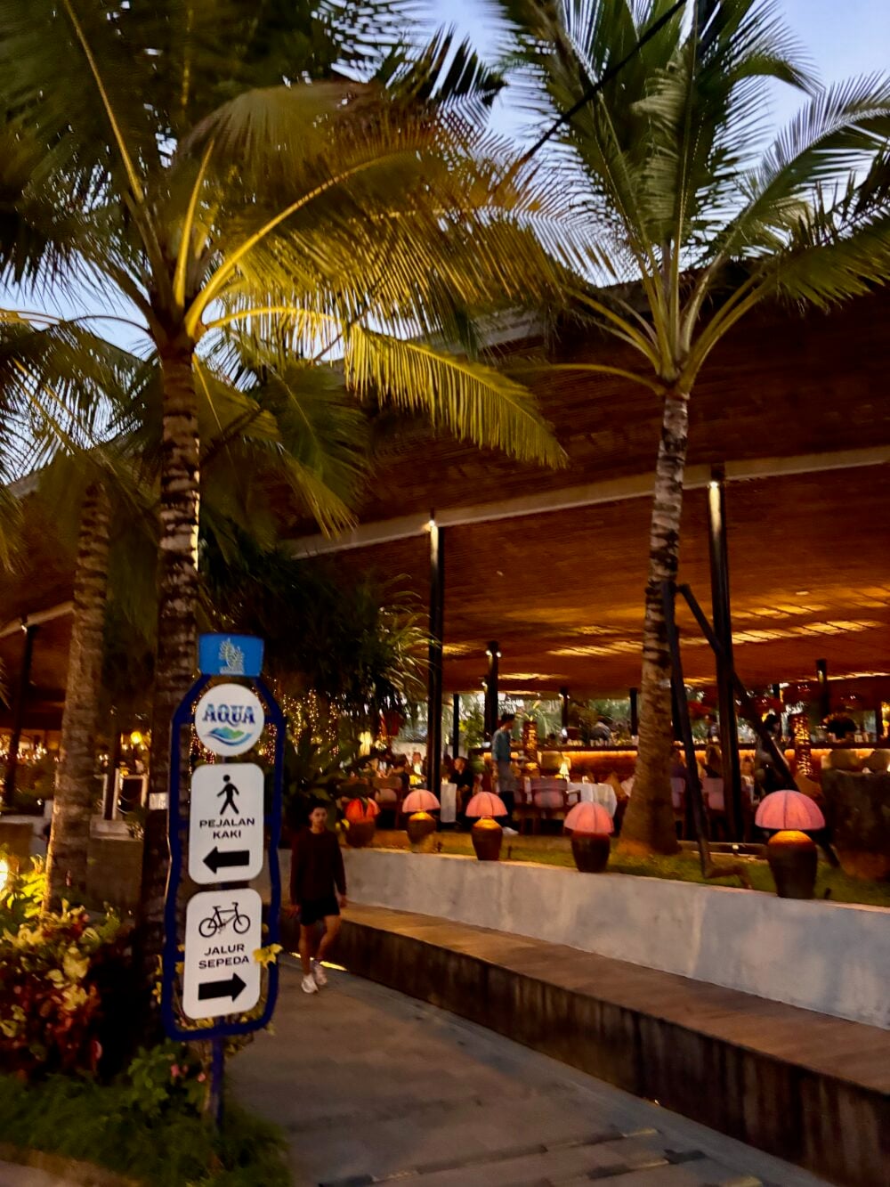 the 8km walking promenade in Sanur