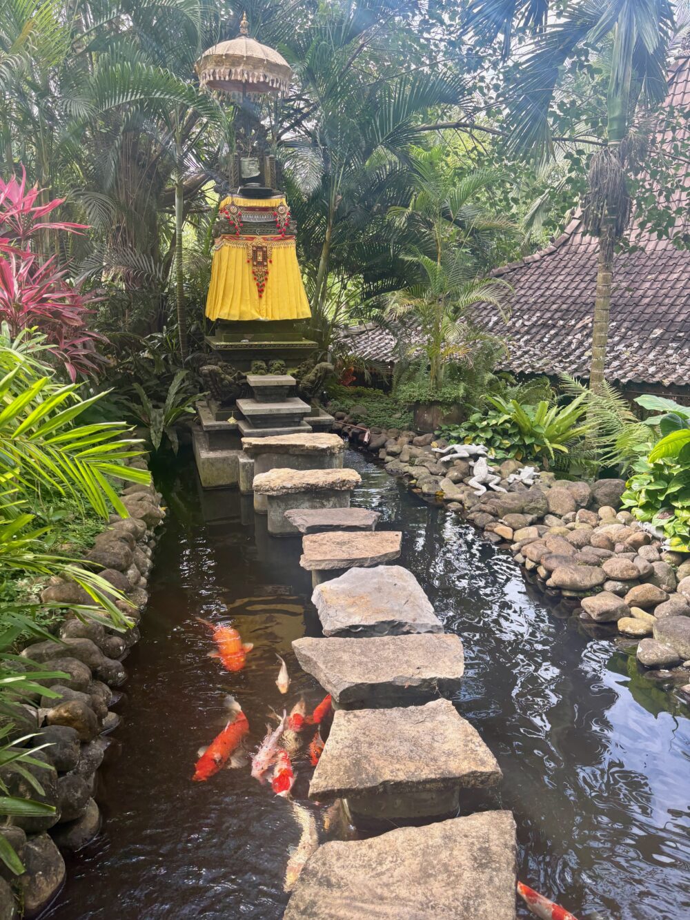 family temple at one of the best hotels in Ubud