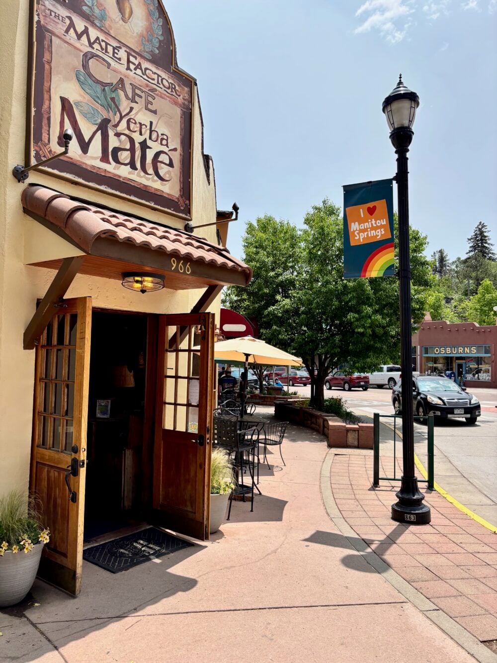 Local cafes in Manitou Springs near Colorado Springs