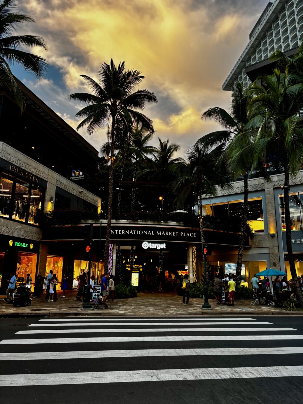 Shopping in Waikiki