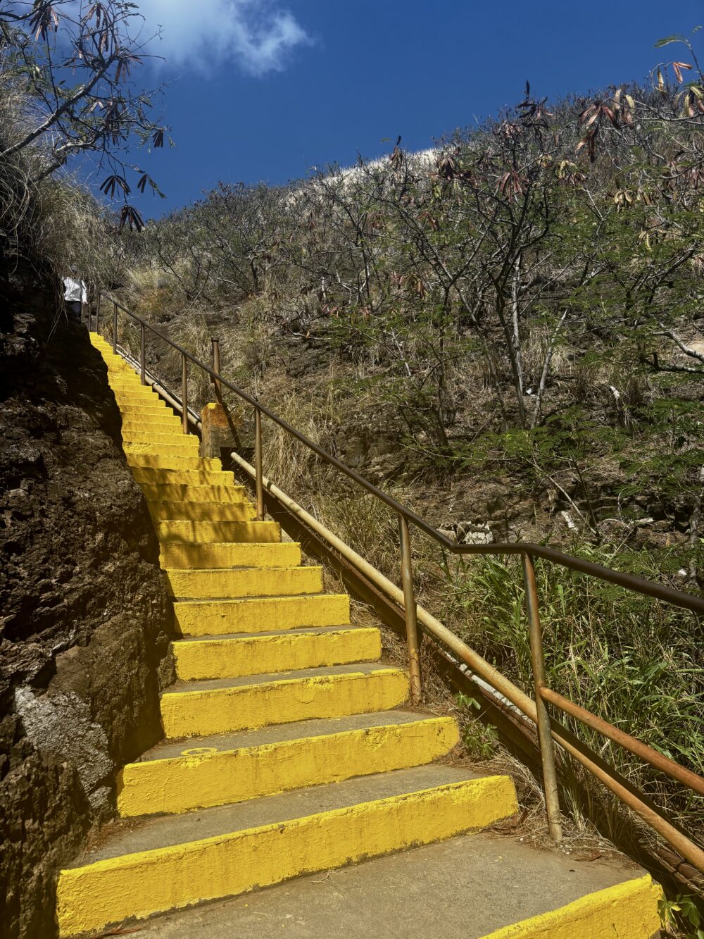 Hiking the Diamond Head Crater